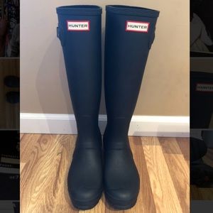 Hunter Women’s Original Tall Black Rain Boots